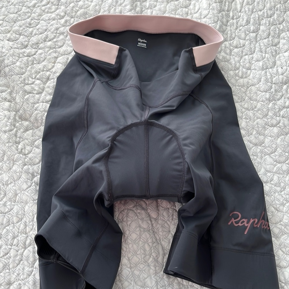 Cycling shorts